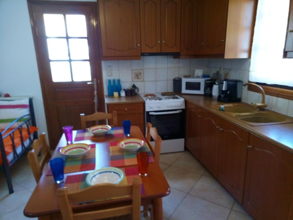 Apartamento Delicatessen House Leonídion Exterior foto